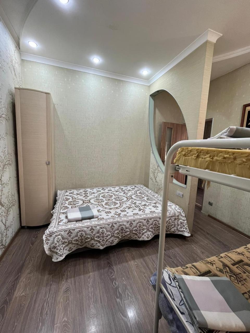 Apartments On Mustafa Ozturk Almaty Room photo