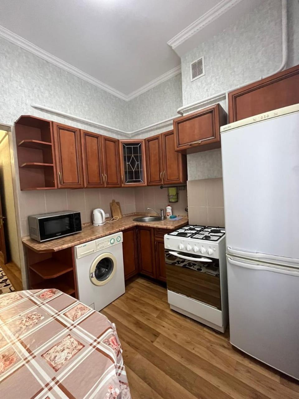 Apartments On Mustafa Ozturk Almaty Room photo