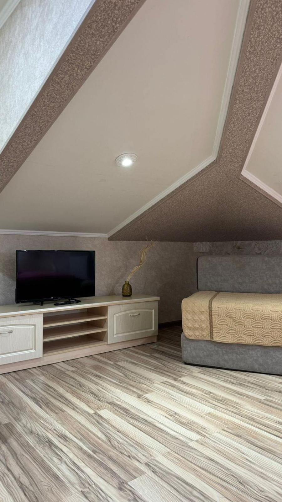 Apartments On Mustafa Ozturk Almaty Exterior photo